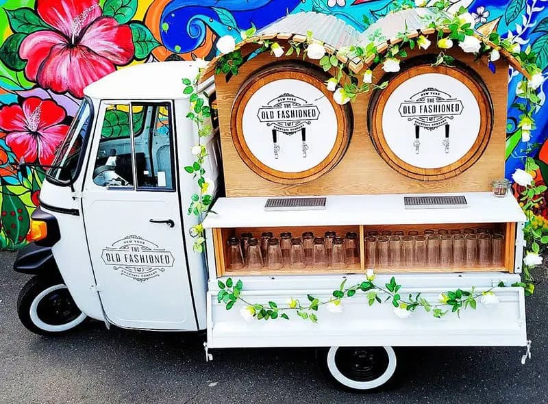 Little Tommy Gun Piaggio Ape tap-truck cocktail bar